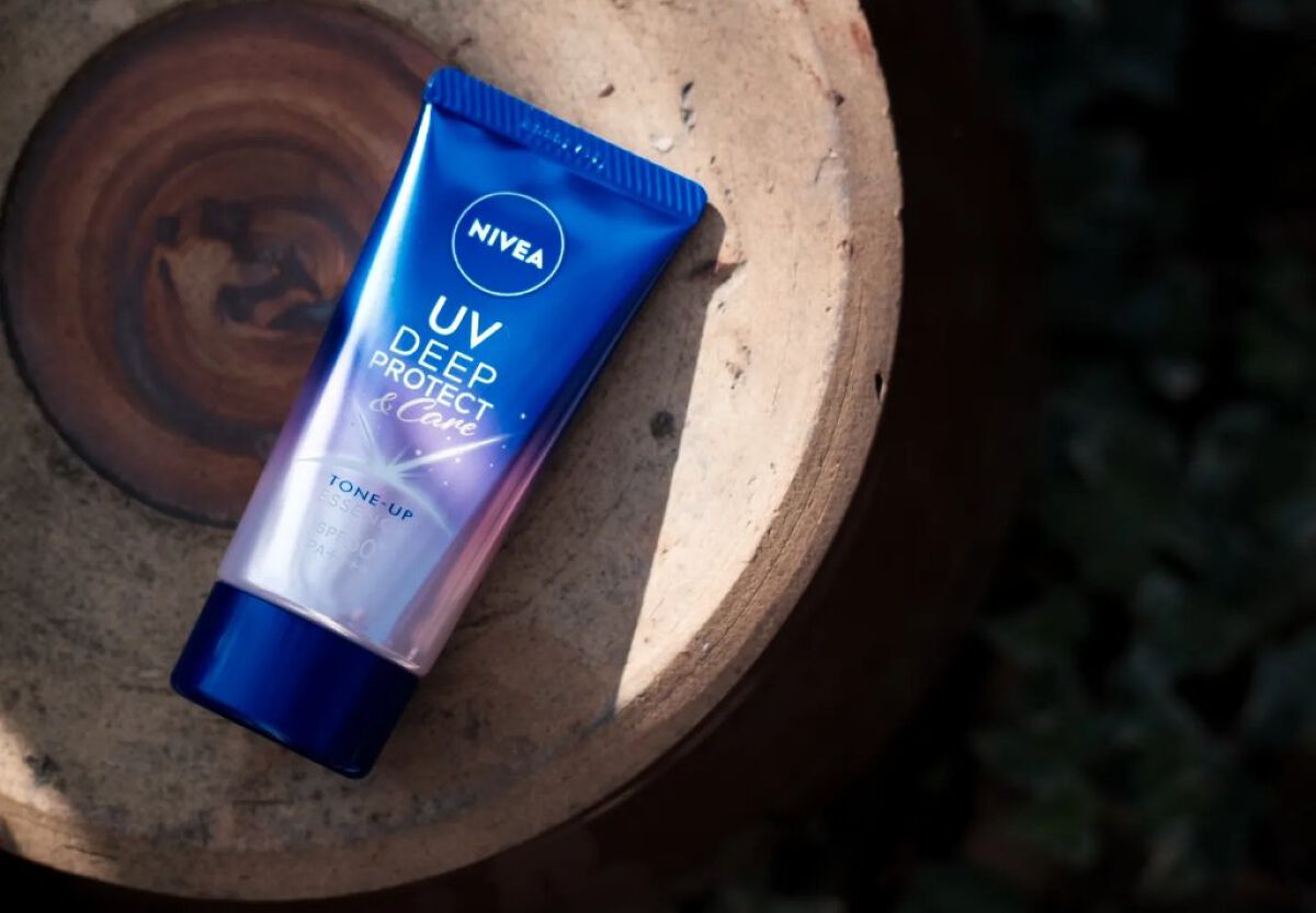 ニベアUV ディープ プロテクト＆ケア トーンアップ エッセンス/ニベア/日焼け止めローションを使ったクチコミ（1枚目）