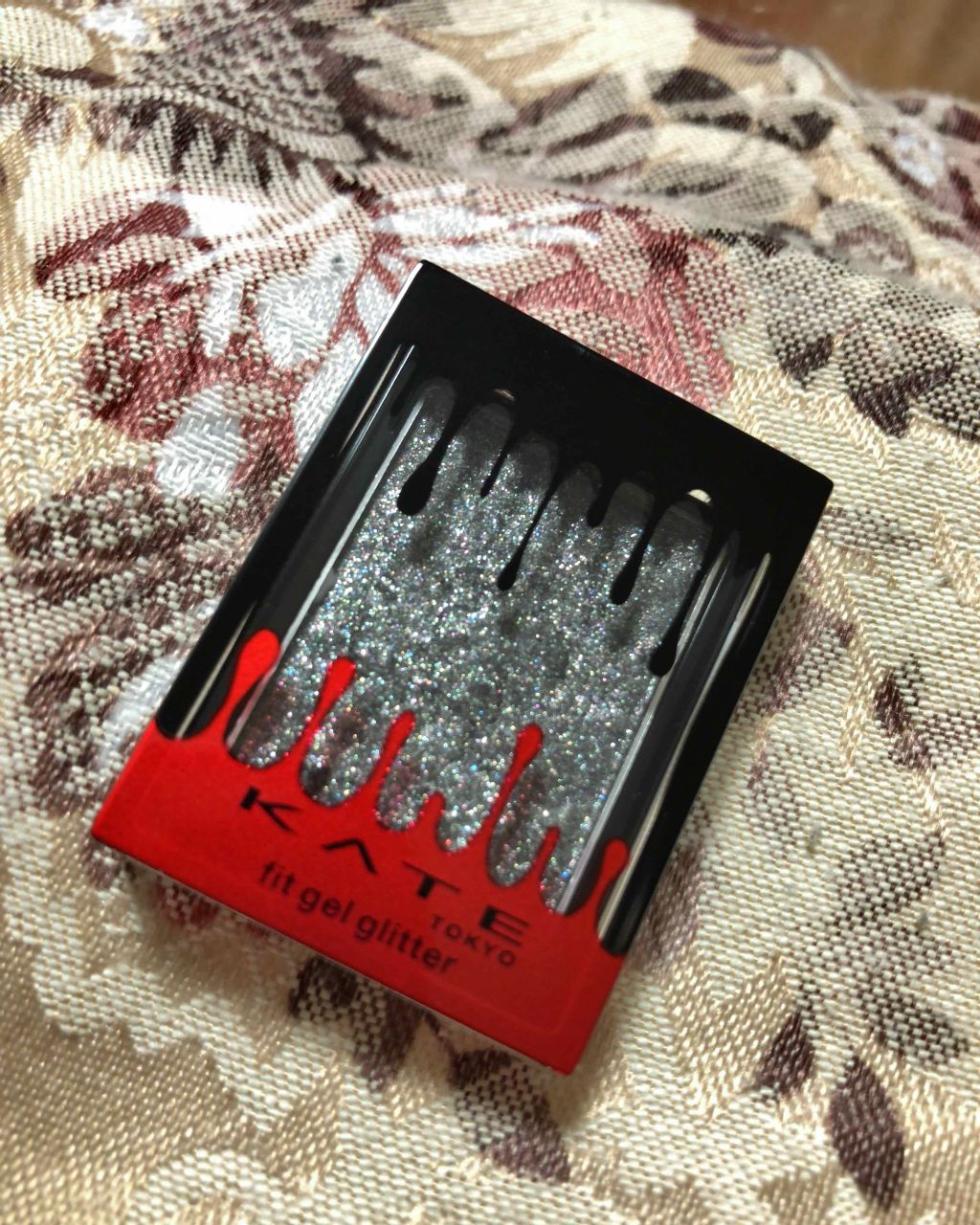 フィットジェルグリッター/KATE/ジェル・クリームアイシャドウを使ったクチコミ(1枚目)