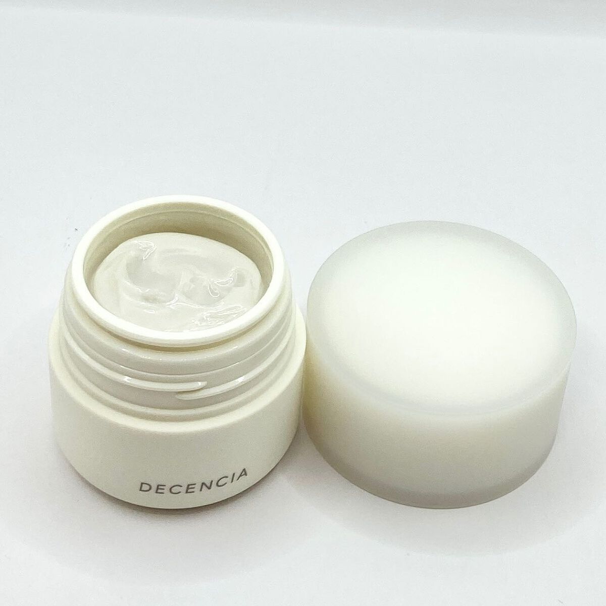 ディセンシア クリーム/DECENCIA/フェイスクリームを使ったクチコミ（2枚目）