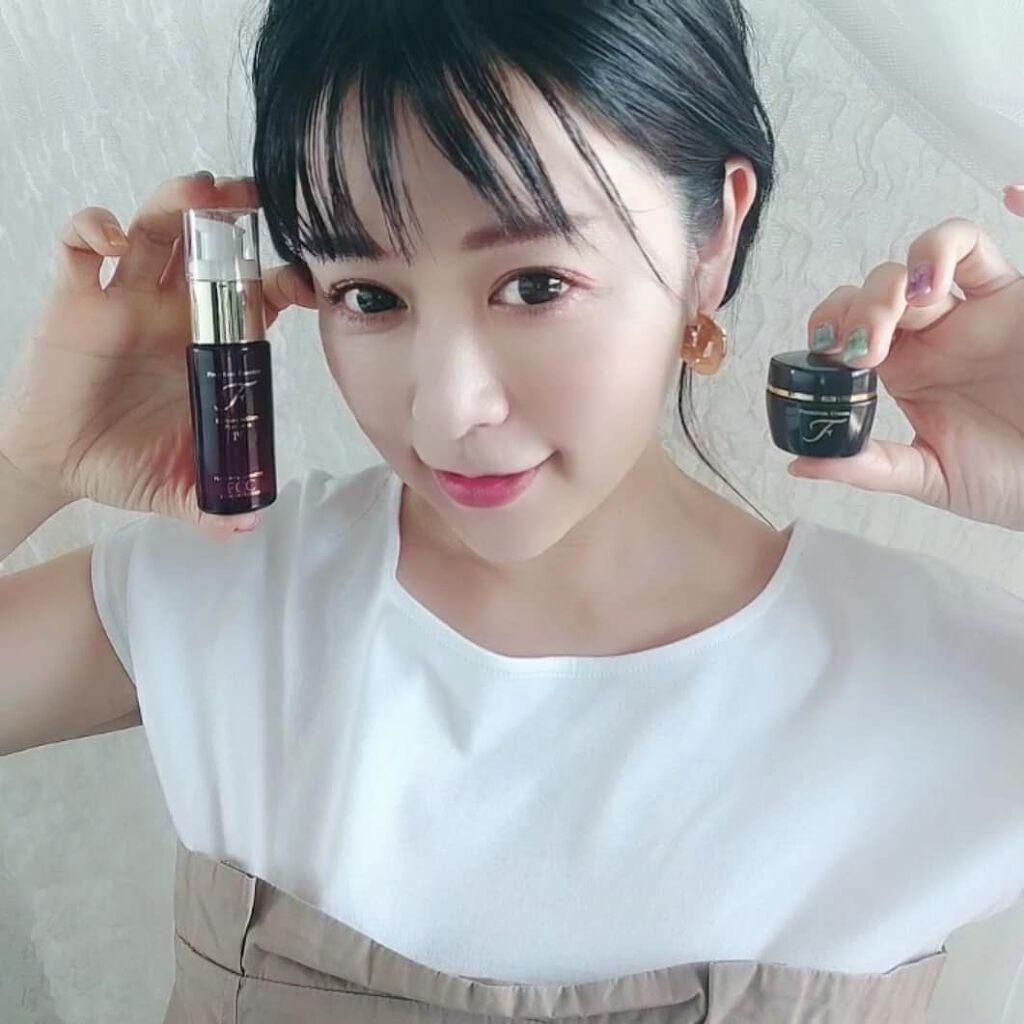 あたりちゃん♥️フォロバ&イイネ返し on LIPS 「🌸PCCプレミアムエッセンスFIV(30㎖)🌸PCCプレミアム..」(2枚目)