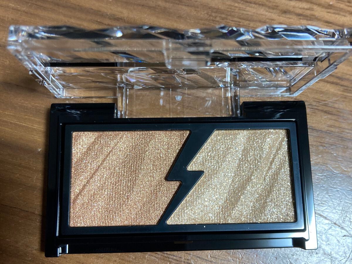 エレクトリックショックアイズ /KATE/アイシャドウパレットを使ったクチコミ(2枚目)