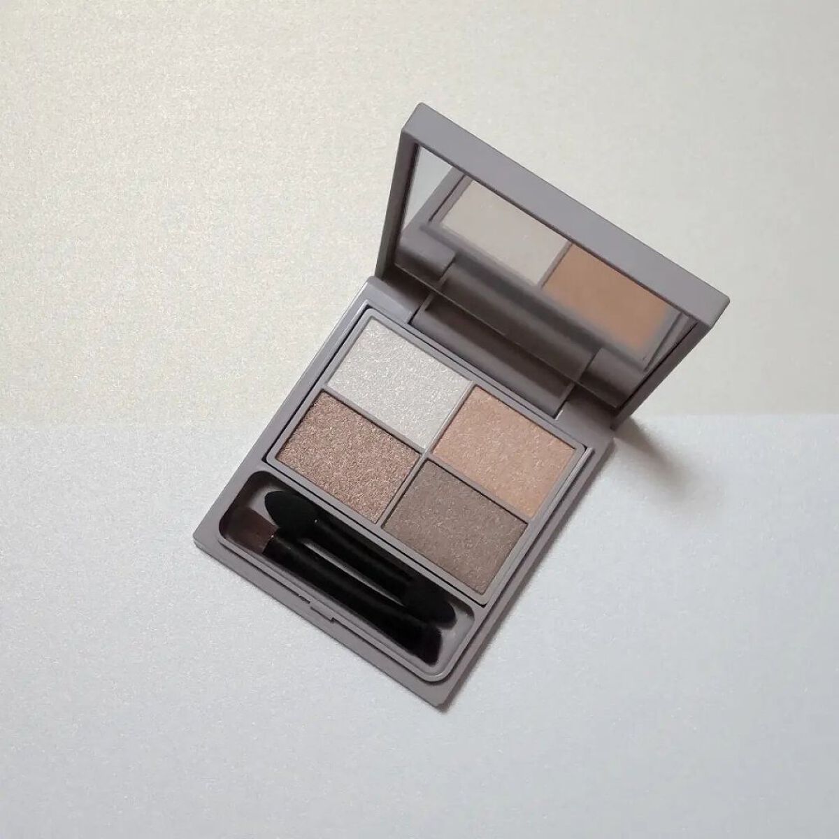 デザイニングアイカラー 01 ナチュラルブラウン/rafuna/アイシャドウパレットを使ったクチコミ（3枚目）