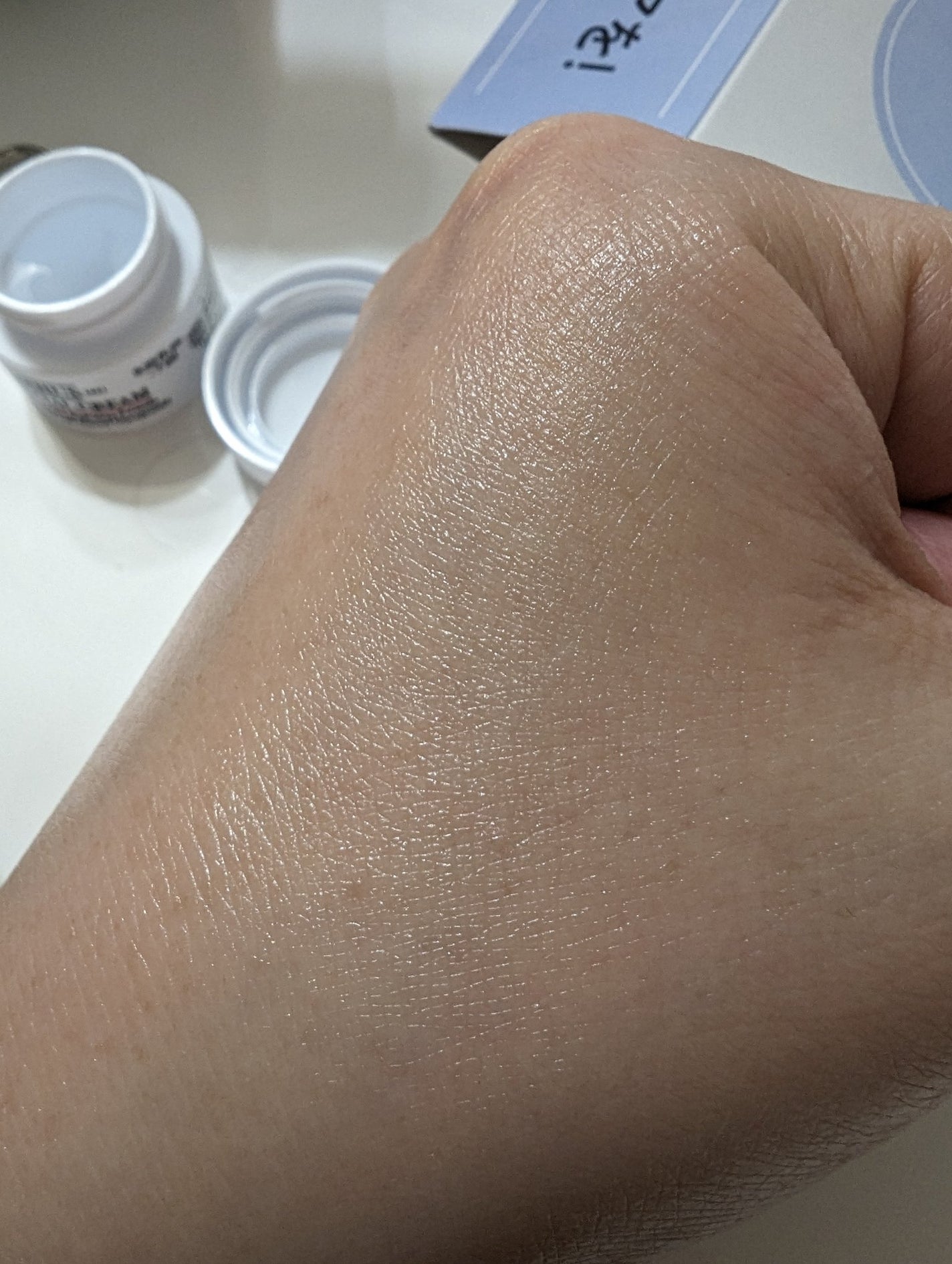 LUNA on LIPS 「キールズ クリーム UFCこってり感こっくり感はなくすーっと伸..」(6枚目)