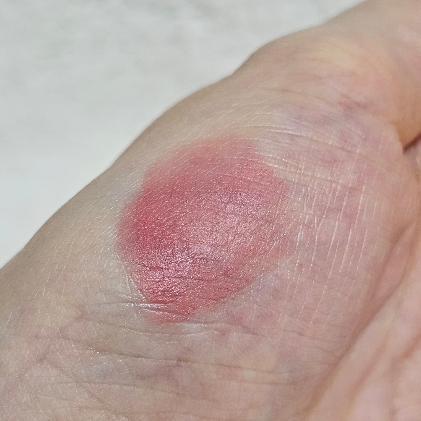 バルキーマットリップスティック/Laka/口紅を使ったクチコミ(3枚目)