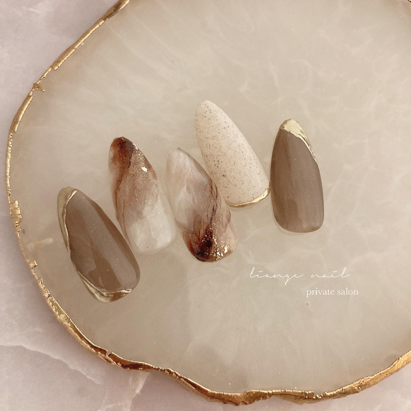 #リアンジェネイル,#柏ネイル,#ネイル,#ニュアンスネイル,#大人ニュアンスネイル,#ミラーネイル,#冬ネイル,#ブラウンネイルのネイルデザイン