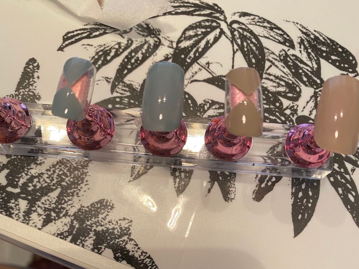 カラフルネイルズ/キャンメイク/マニキュアを使ったクチコミ(4枚目)