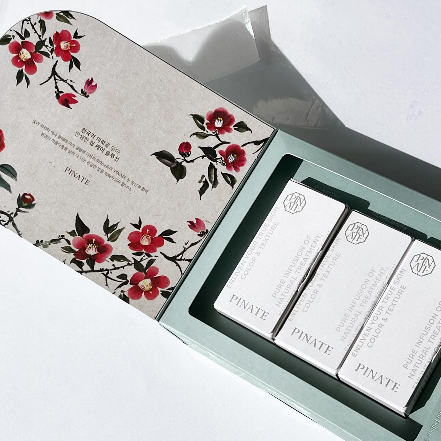 ナチュラルブルームリップオイルセラム 3色セット/PINATE/リップグロスを使ったクチコミ（3枚目）