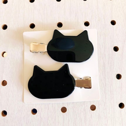 キャンドゥ ヘアクリップのクチコミ「⭐️猫クリップ⭐️
キャンドゥの前髪クリップをデコりました☺️✨
試しに作ったので.....」(2枚目)