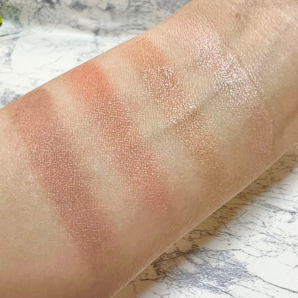 シルキースフレアイズ/キャンメイク/アイシャドウパレットを使ったクチコミ(3枚目)