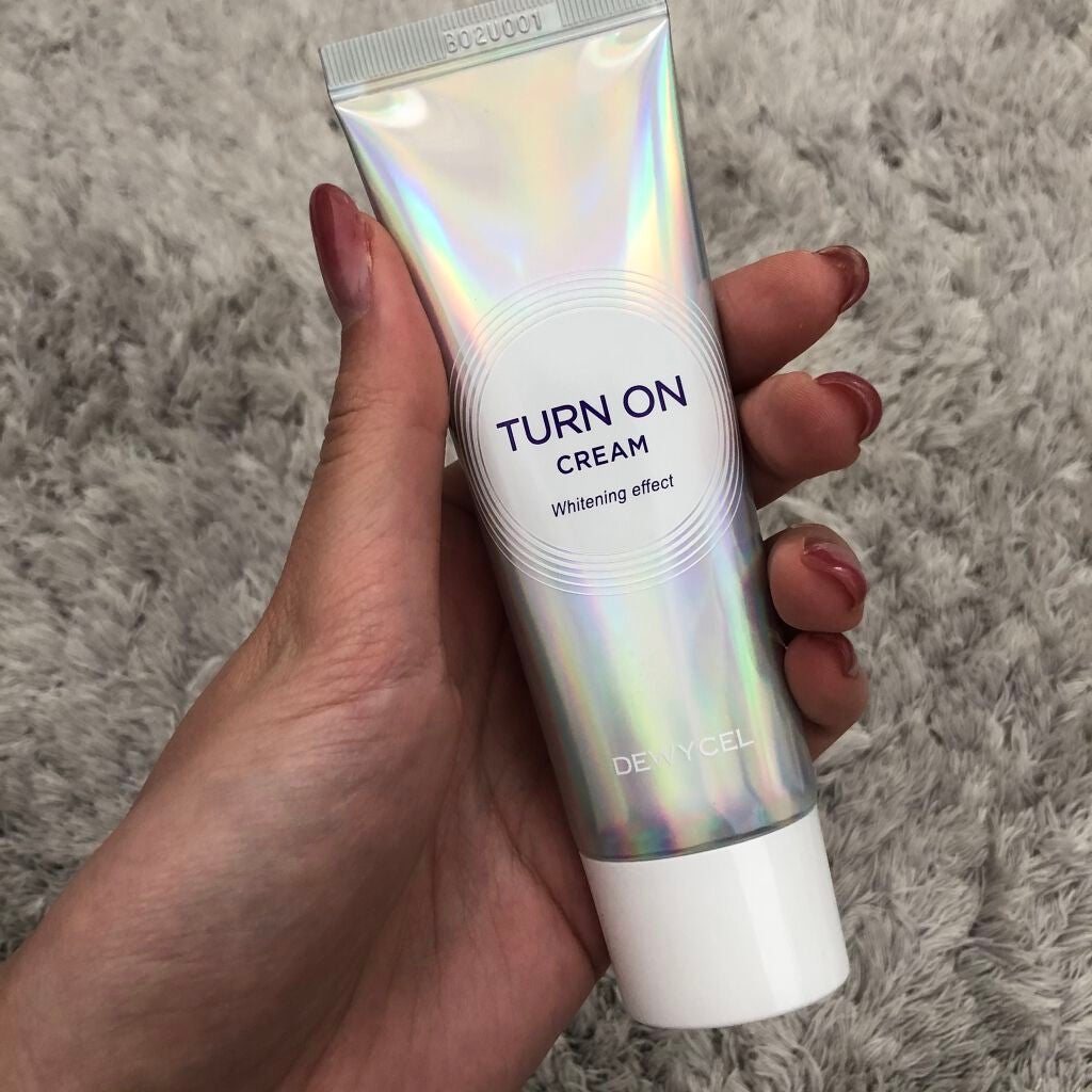 orange_gloss_ymnp on LIPS 「肌が2トーンほど白くなる魔法のトーンアップクリーム!ファンデー..」(1枚目)