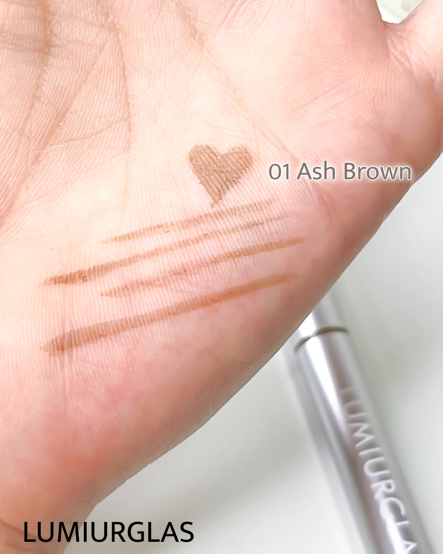 ベルベットアイブロウ/LUMIURGLAS/リキッドアイブロウを使ったクチコミ(3枚目)