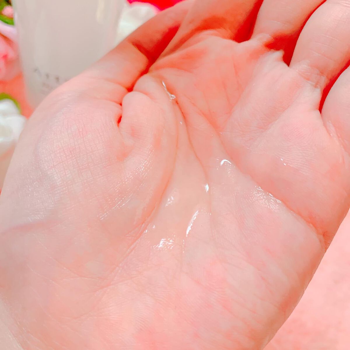 恵梨 on LIPS 「#アテニア#ドレススノーローション#美白ケア(メラニンの生成を..」(4枚目)