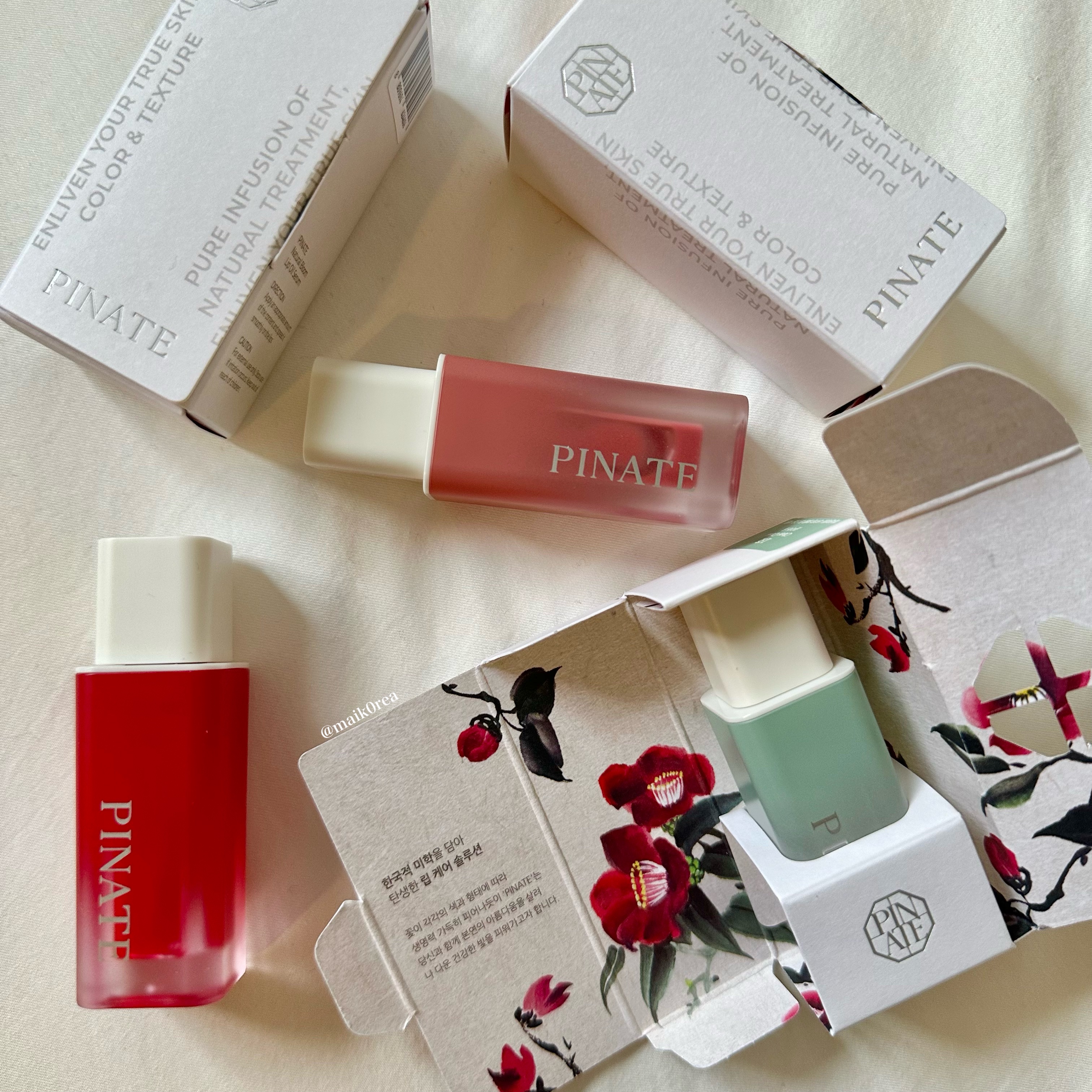 #PINATE
ナチュラルブルームリップオイルセラム

単品¥1,700
3色セット:¥4,800

ビーガン認証された可愛いリップオイル💋
単品買いはもちろんのこと、3色セットのパッケージが可愛過ぎてプレゼントにもぴったりです。

01