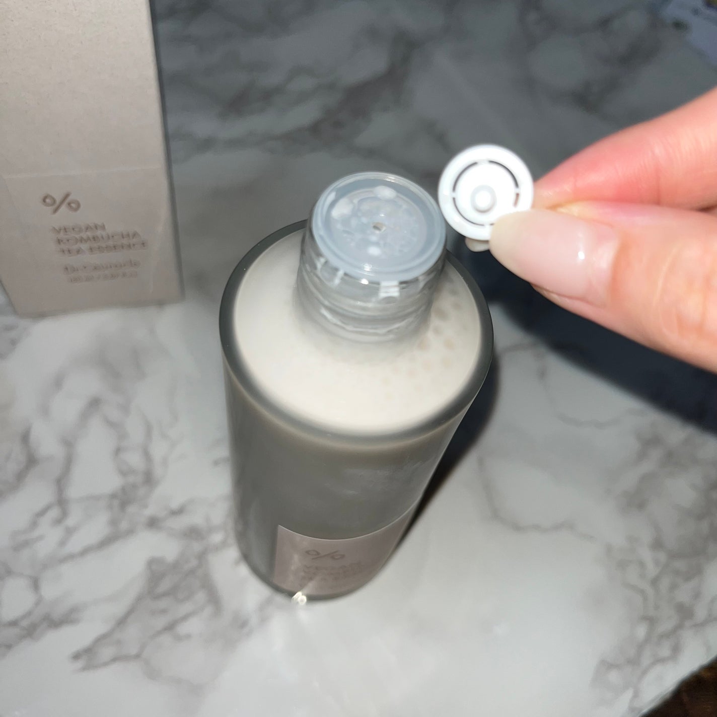 ヴィーガンコンブチャ ティー エッセンス/Dr.Ceuracle/オールインワン化粧品を使ったクチコミ(2枚目)