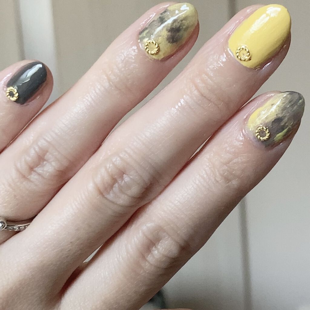 ネイル エナメル/REVLON/マニキュアを使ったクチコミ（3枚目）