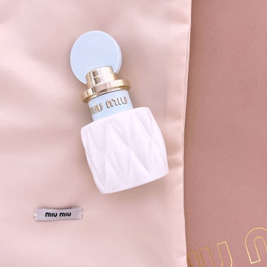 miumiu　香水　フルール ドゥ レ　30ml