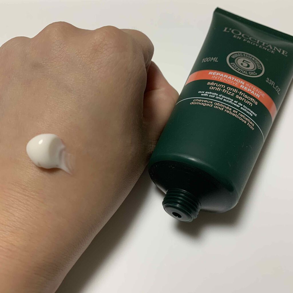 ファイブハーブス リペアリングヘアミルクセラム/L'OCCITANE/ヘアミルクを使ったクチコミ（2枚目）