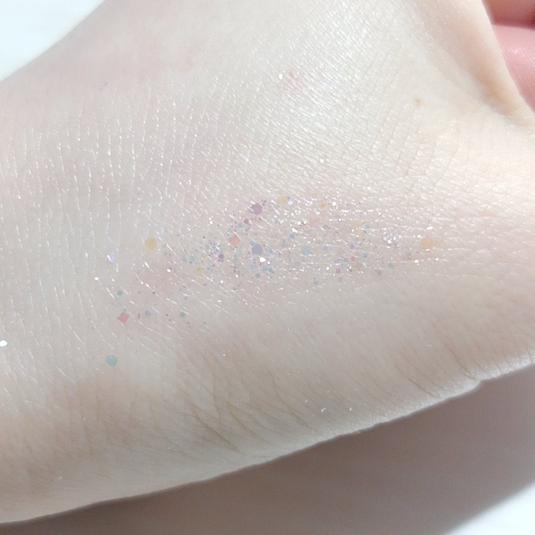 シュガー トゥインクル リキッド グリッター/PERIPERA/グリッターを使ったクチコミ(2枚目)