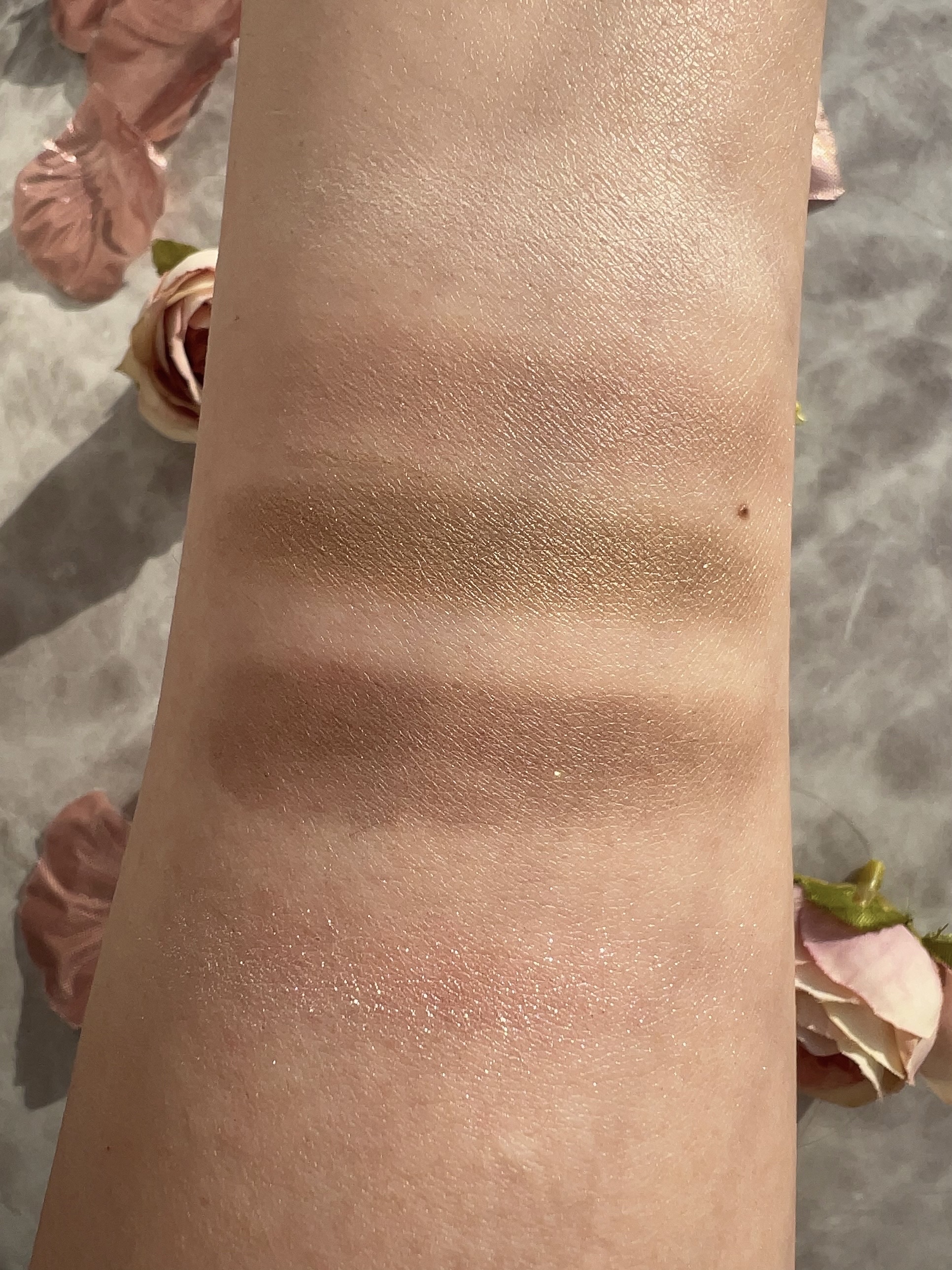 ワンダー スウィート アイシャドウ ソフトマット 005 グリーンアップルショコラ　(限定)/リンメル ロンドン/アイシャドウパレットを使ったクチコミ（3枚目）