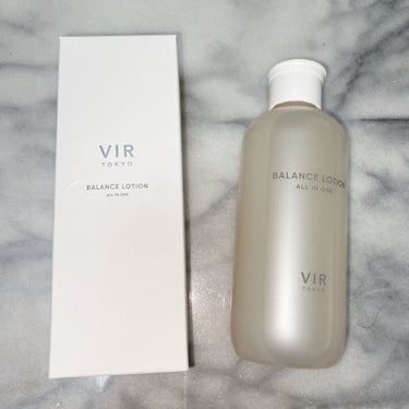 VIR TOKYO BALANCE LOTION

化粧水、乳液、美容液など
全ての役割をこの１本で🌟

男性肌の水分と油分をバランスよく補い、
サラサラの整った肌へと導いてくれるのだそう！

とろみの