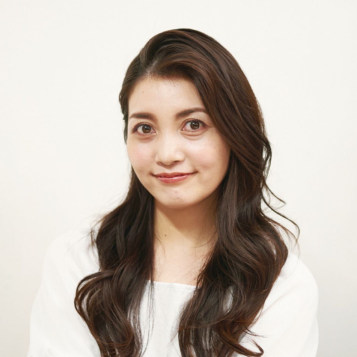 CHOUPRIE on LIPS 「シーン別メイク#1女子会編いかがでしたか?お洒落感があり、とて..」(5枚目)