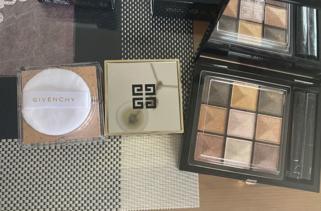 ル・ヌフ・ジバンシイ No.07(限定色)/GIVENCHY/アイシャドウパレットを使ったクチコミ（3枚目）