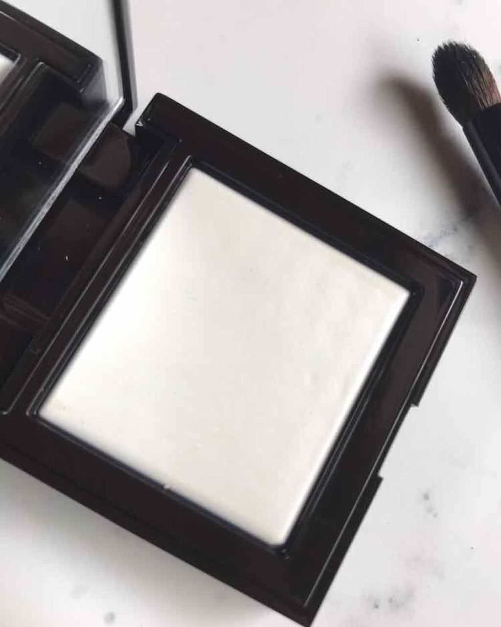 フローレス フュージョン ウルトラ ロングウェア コンシーラー/ローラ メルシエ/リキッドコンシーラーを使ったクチコミ(2枚目)