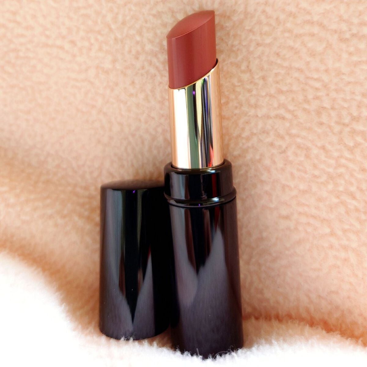 もめんどうふ on LIPS 「#冬の赤リップ✼••┈┈••✼••┈┈••✼••┈┈••✼••..」(2枚目)