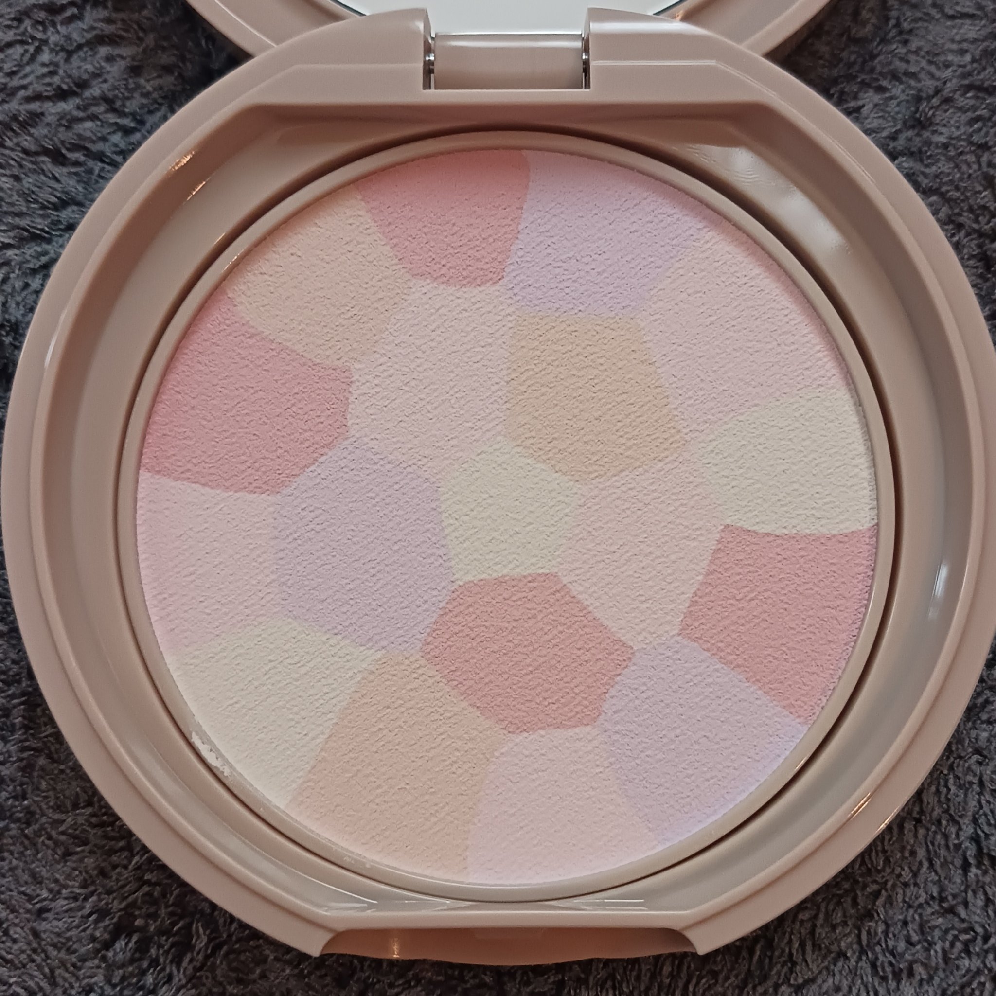 マシュマロフィニッシュパウダー　～Abloom～/キャンメイク/プレストパウダーを使ったクチコミ（3枚目）