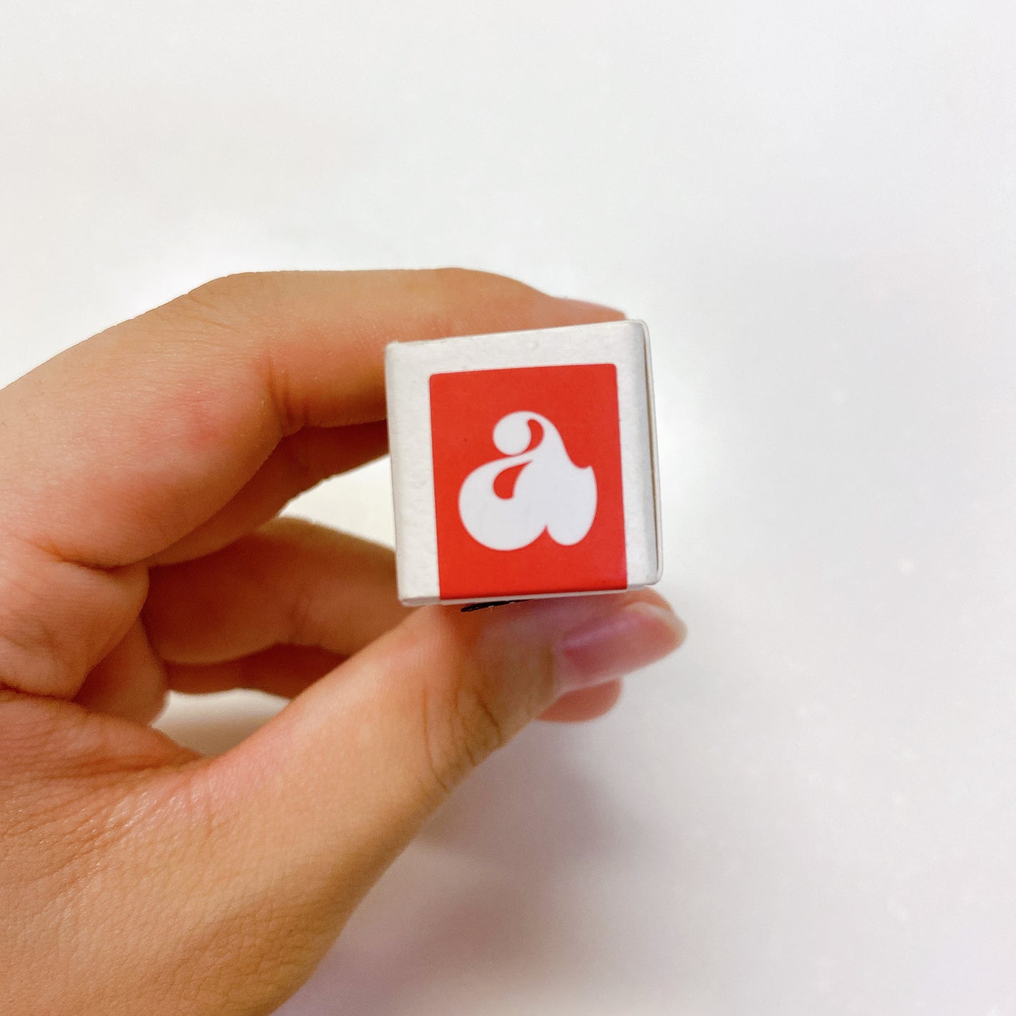 Luv Hug Velvet Tint/unleashia/口紅を使ったクチコミ(2枚目)