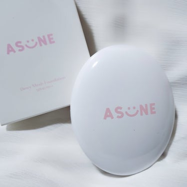 ASUNE (アスネ)
Dewy Mesh Foundation #21 Light Beige


可愛らしいロゴに思わずにっこり、ASUNEのメッシュファンデーション。

みずみずしくて軽い使い心地