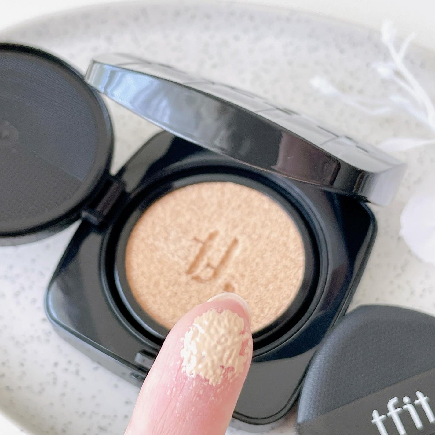 レイヤリングフィット グロークッションEX/TFIT/クッションファンデーションを使ったクチコミ(6枚目)