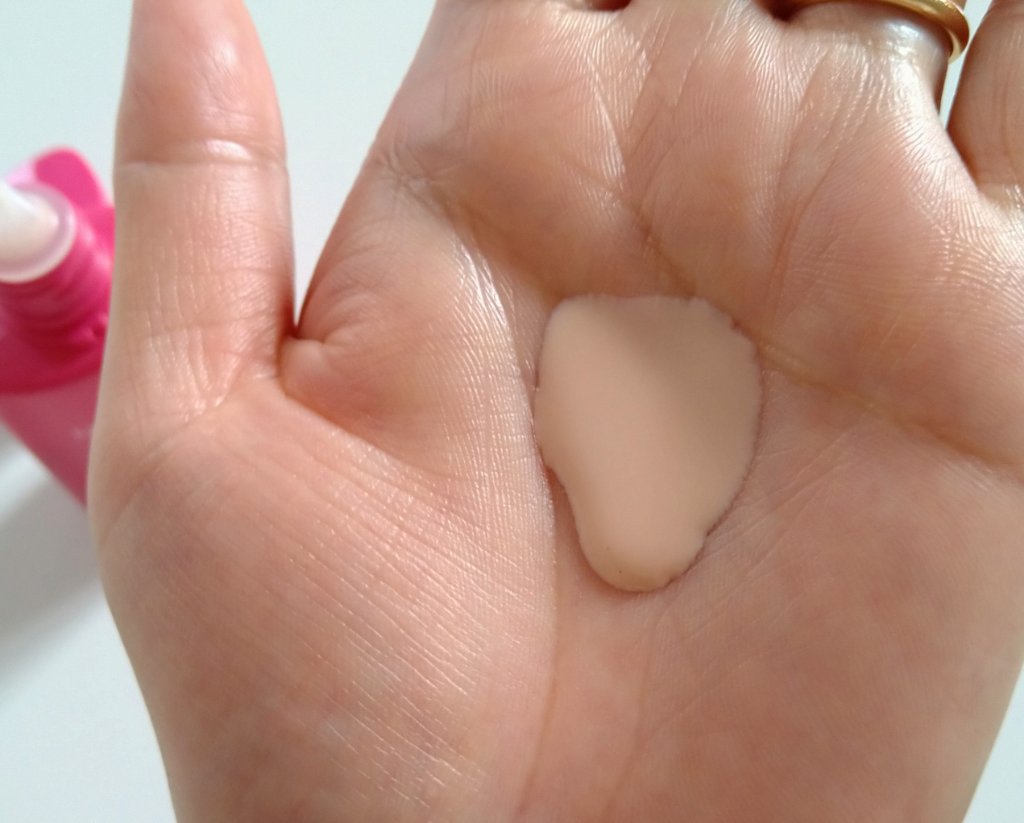 コーセーコスメニエンス メイク キープ プライマーのクチコミ「高温多湿な過酷な環境下でも、美しい仕上がりをキープする働きがある化粧下地。

「メイク キープ.....」（3枚目）