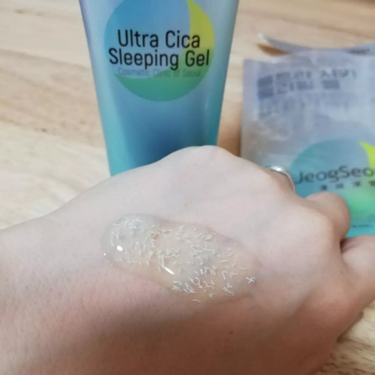ウルトラシカ スリーピングジェル/JeogSeoul/フェイスクリームを使ったクチコミ（2枚目）
