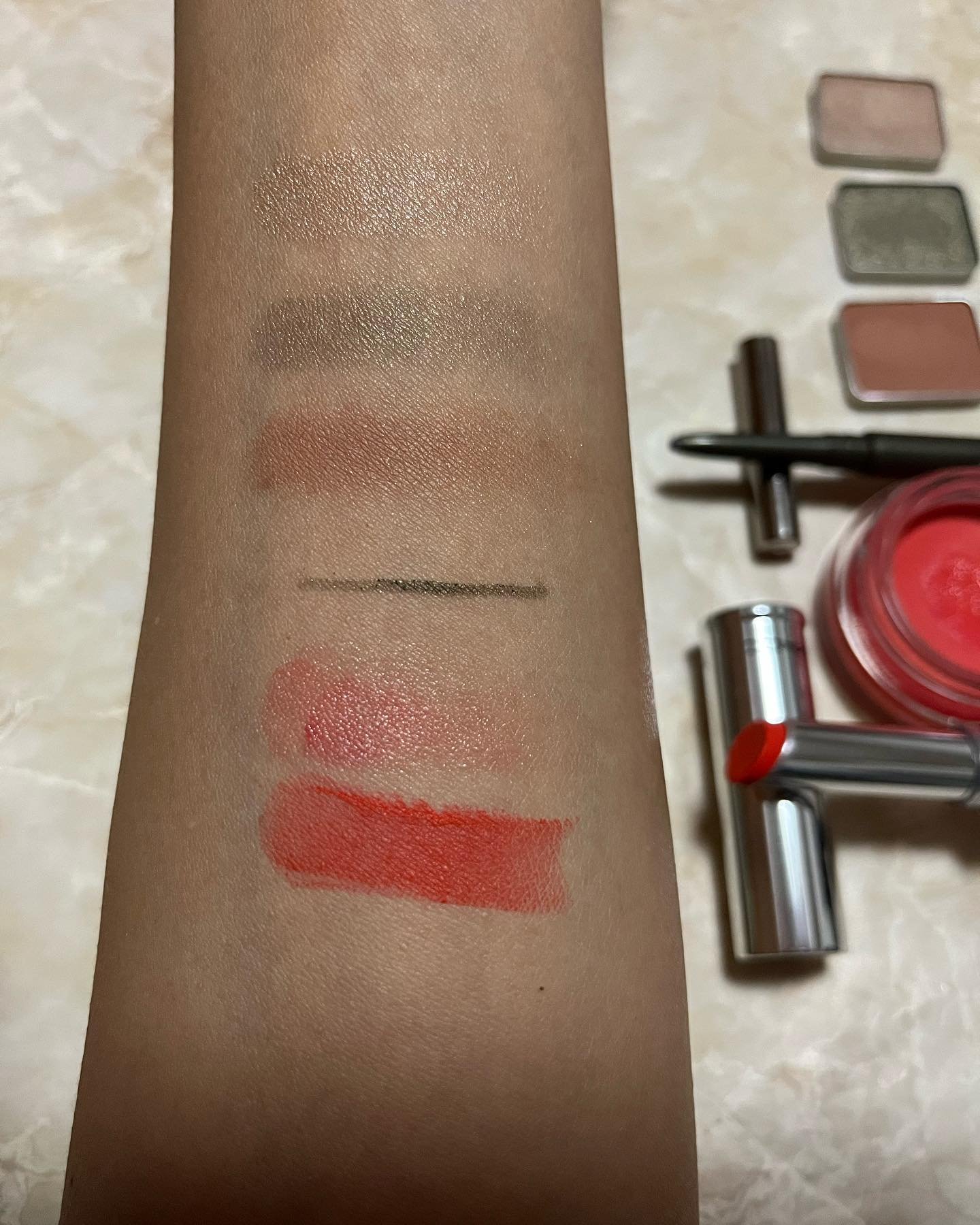 プレスド アイシャドー（レフィル） M デザートブラウン 288/shu uemura/単色アイシャドウを使ったクチコミ（2枚目）