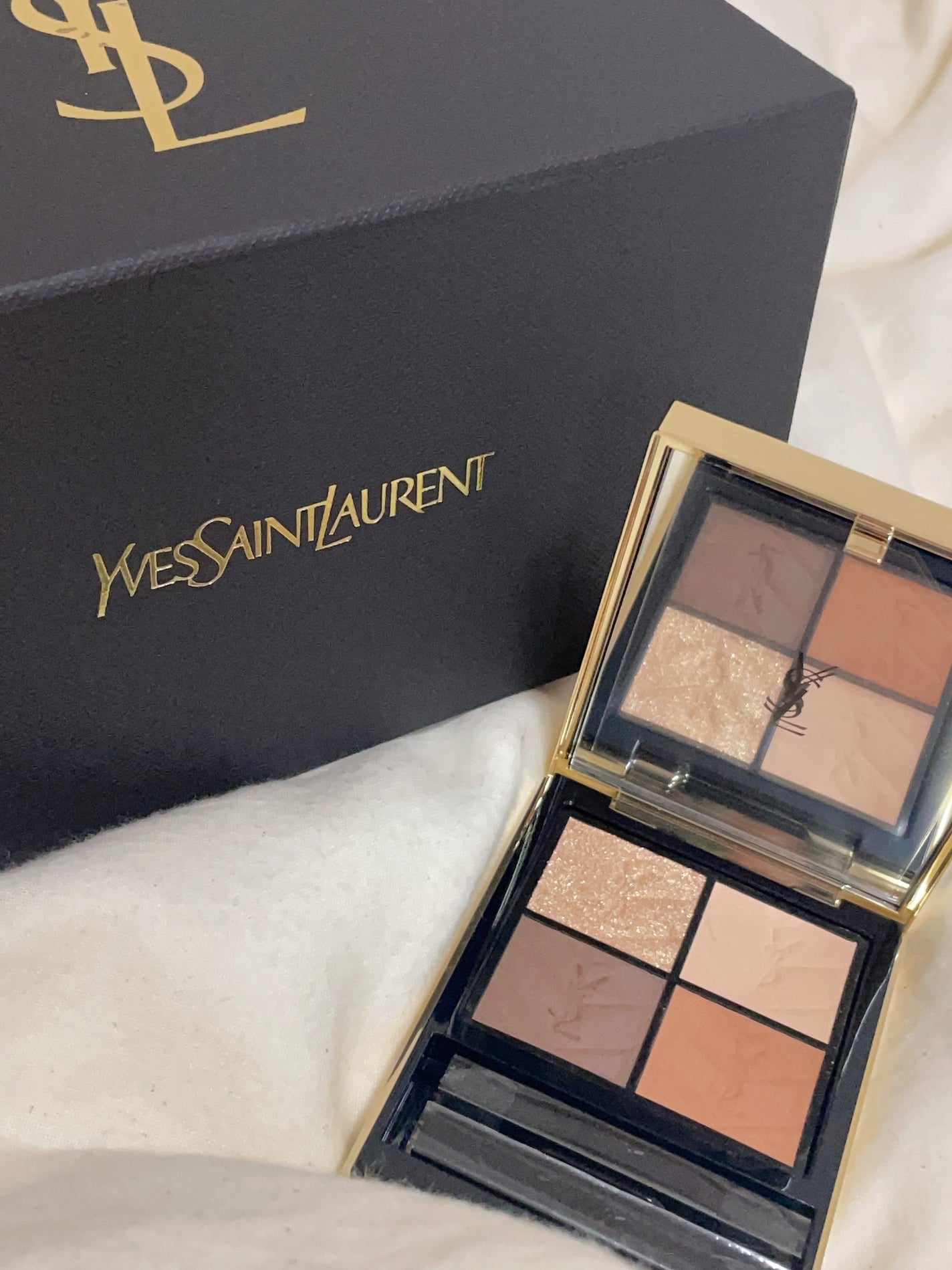 クチュール ミニ クラッチ/YVES SAINT LAURENT BEAUTE/アイシャドウパレットを使ったクチコミ(1枚目)