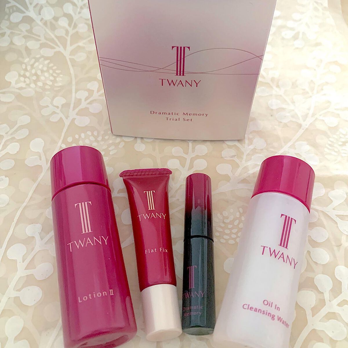 tomako on LIPS 「☆トワニー ドラマティックメモリー トライアルセット塗膜が収縮..」(1枚目)