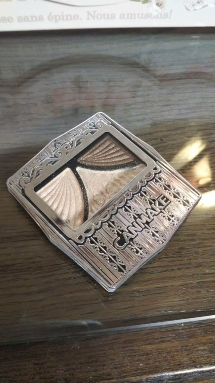 ジューシーピュアアイズ/キャンメイク/アイシャドウパレットを使ったクチコミ(1枚目)