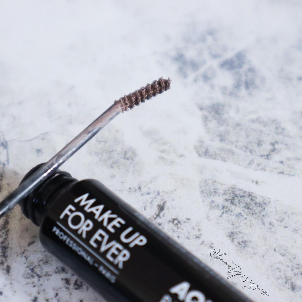 アクアレジスト ブロウフィクサー/MAKE UP FOR EVER/眉マスカラを使ったクチコミ(2枚目)