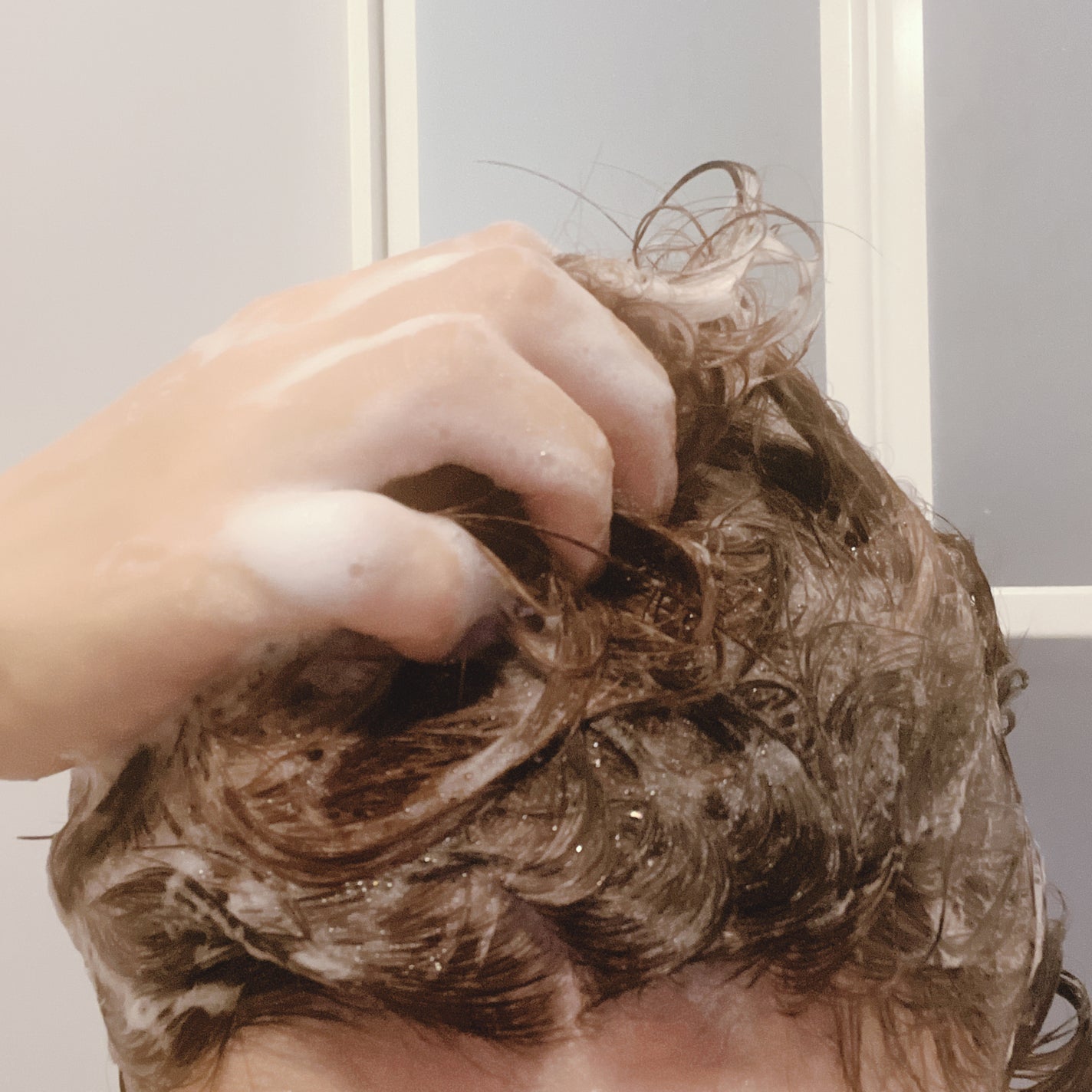 イソフラボンLPPシルクシャンプー/MEDICUBE/市販シャンプーを使ったクチコミ(3枚目)