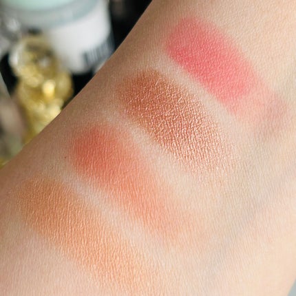 ダイメンションズ マルチエフェクト アイシャドウ/PRADA BEAUTY/アイシャドウパレットを使ったクチコミ(5枚目)