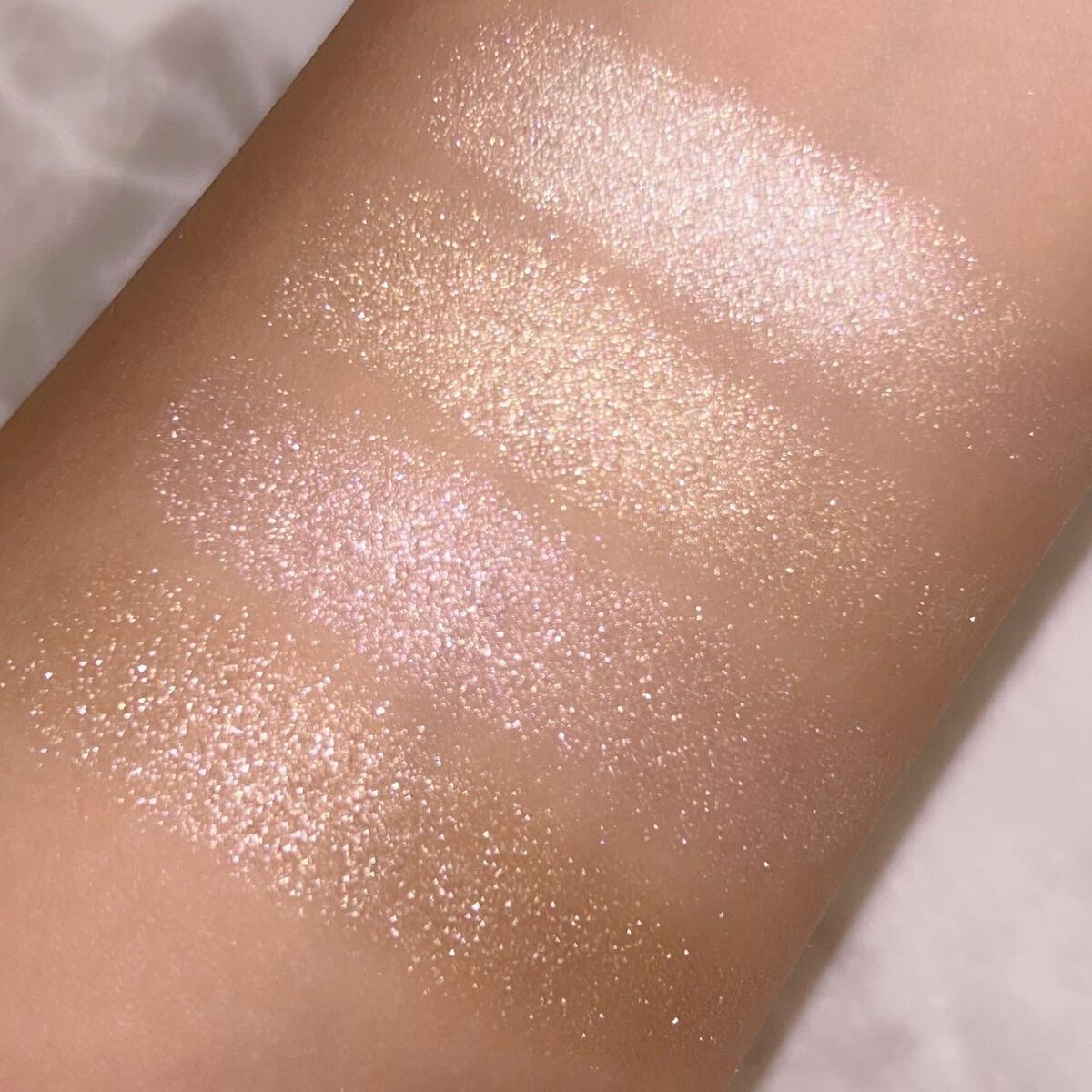 2022年秋新作アイシャドウパレット】ソレイユ アイ カラー クォード