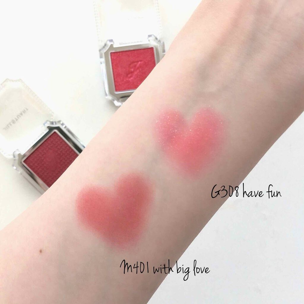 アイコニックルック アイシャドウ M401 with big love/JILL STUART/単色アイシャドウを使ったクチコミ（2枚目）