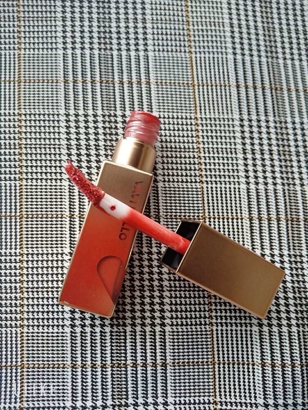 ハートウィンドウリップティントベルベットタイプ/VAVI MELLO/口紅を使ったクチコミ（2枚目）