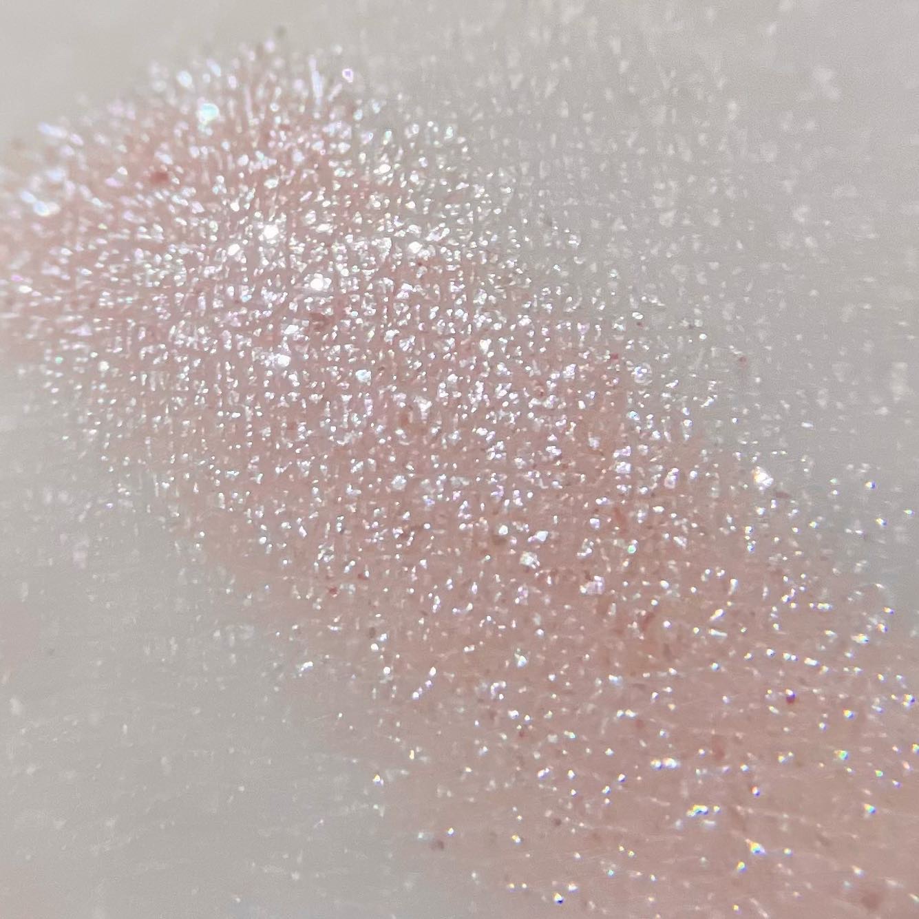 ムーンダスト モノ アイシャドウ　/アーバンディケイ/単色アイシャドウを使ったクチコミ（3枚目）