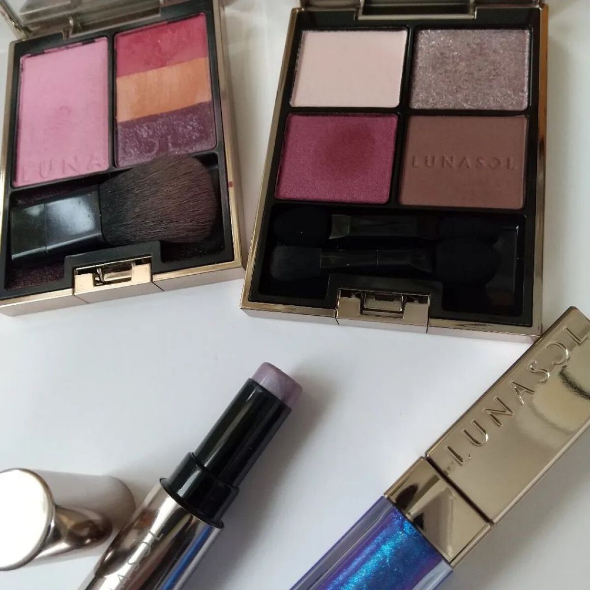  イリディセントグリッツ  EX02 Labyrinth/LUNASOL/スティックハイライトを使ったクチコミ（1枚目）