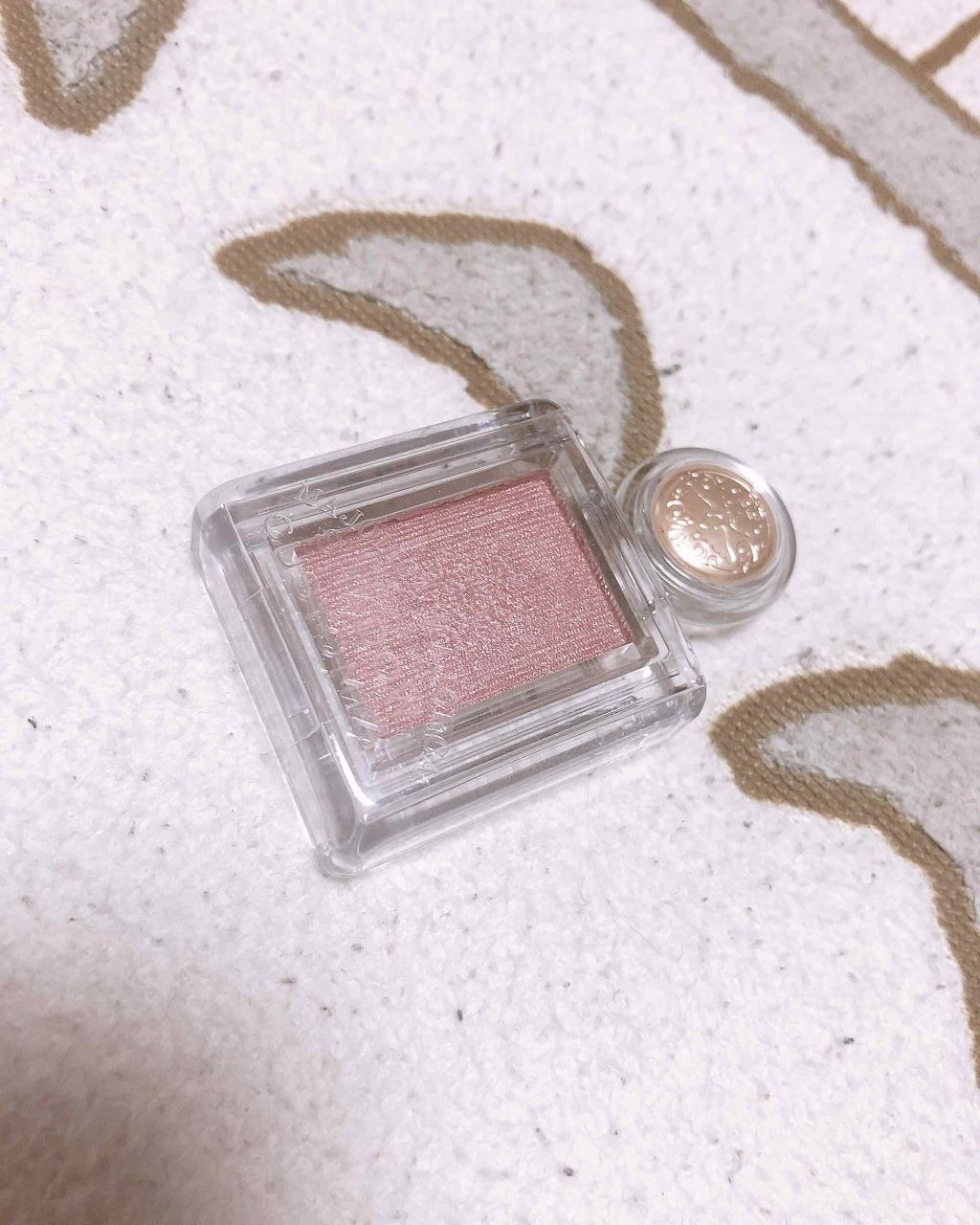 シャドーカスタマイズ/MAJOLICA MAJORCA/単色アイシャドウを使ったクチコミ（1枚目）