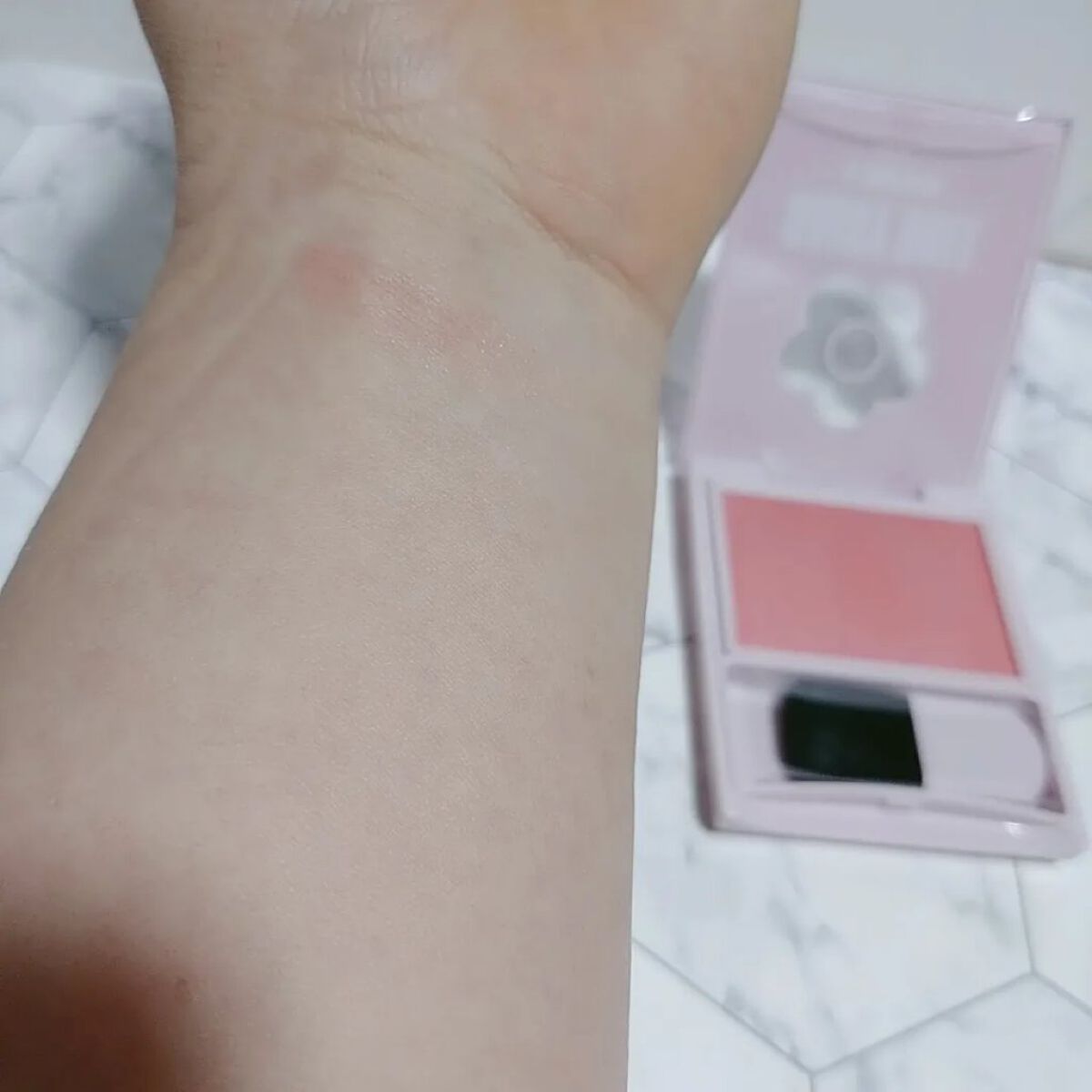 パウダーブラッシュ O-01 ウォームオレンジ/DAISY DOLL by MARY QUANT/パウダーチークを使ったクチコミ（2枚目）