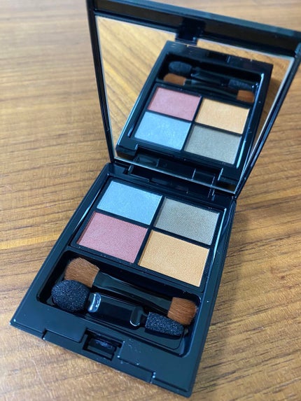 ミネラルクラッシィシャドー/エトヴォス/アイシャドウパレットを使ったクチコミ(2枚目)