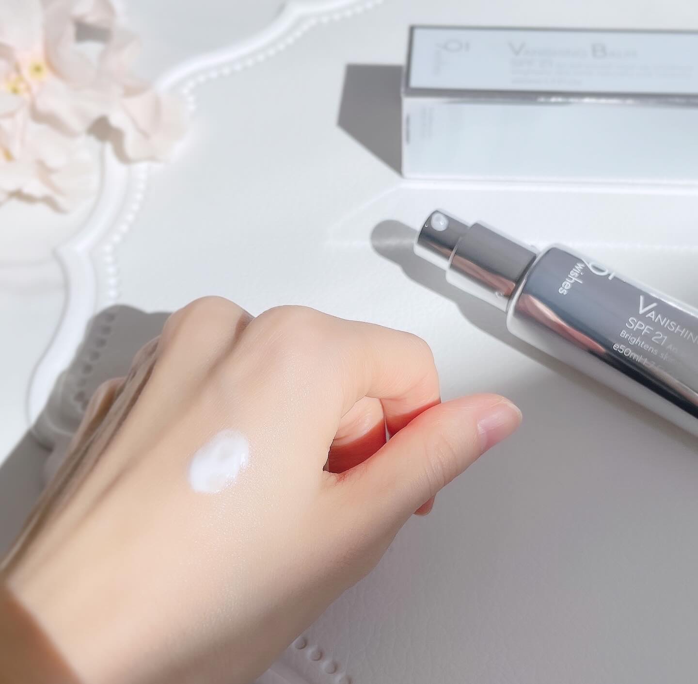 バニシングバーム プレミアム トーンアップ SPF21/9Wishes/化粧下地を使ったクチコミ（3枚目）